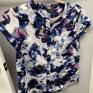 Simply Vera Wang blouse